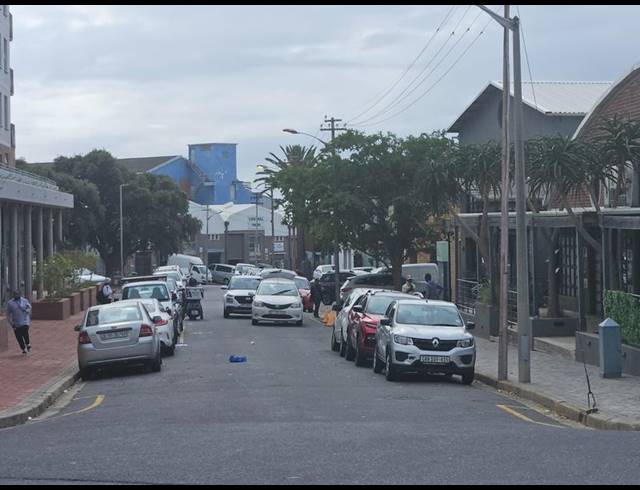 BUSINESS PROPERTY TO RENT IN SALT RIVER